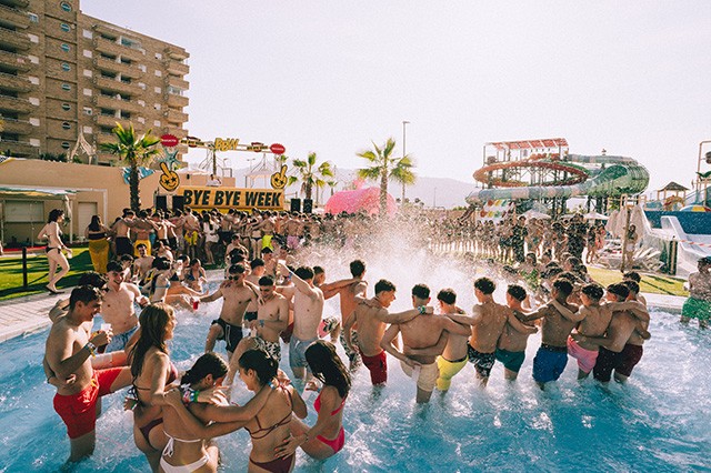 POOL RAVES TEMÁTICAS